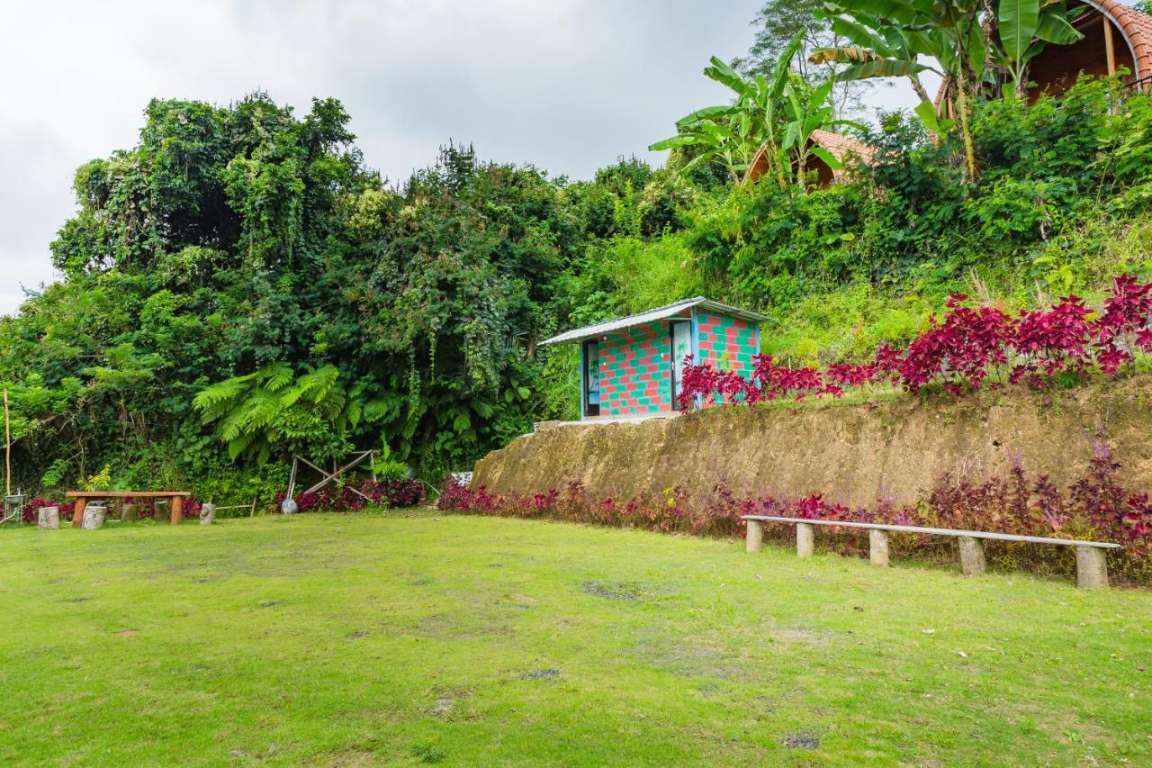 Villa Gajah Mas Baturiti Exteriör bild