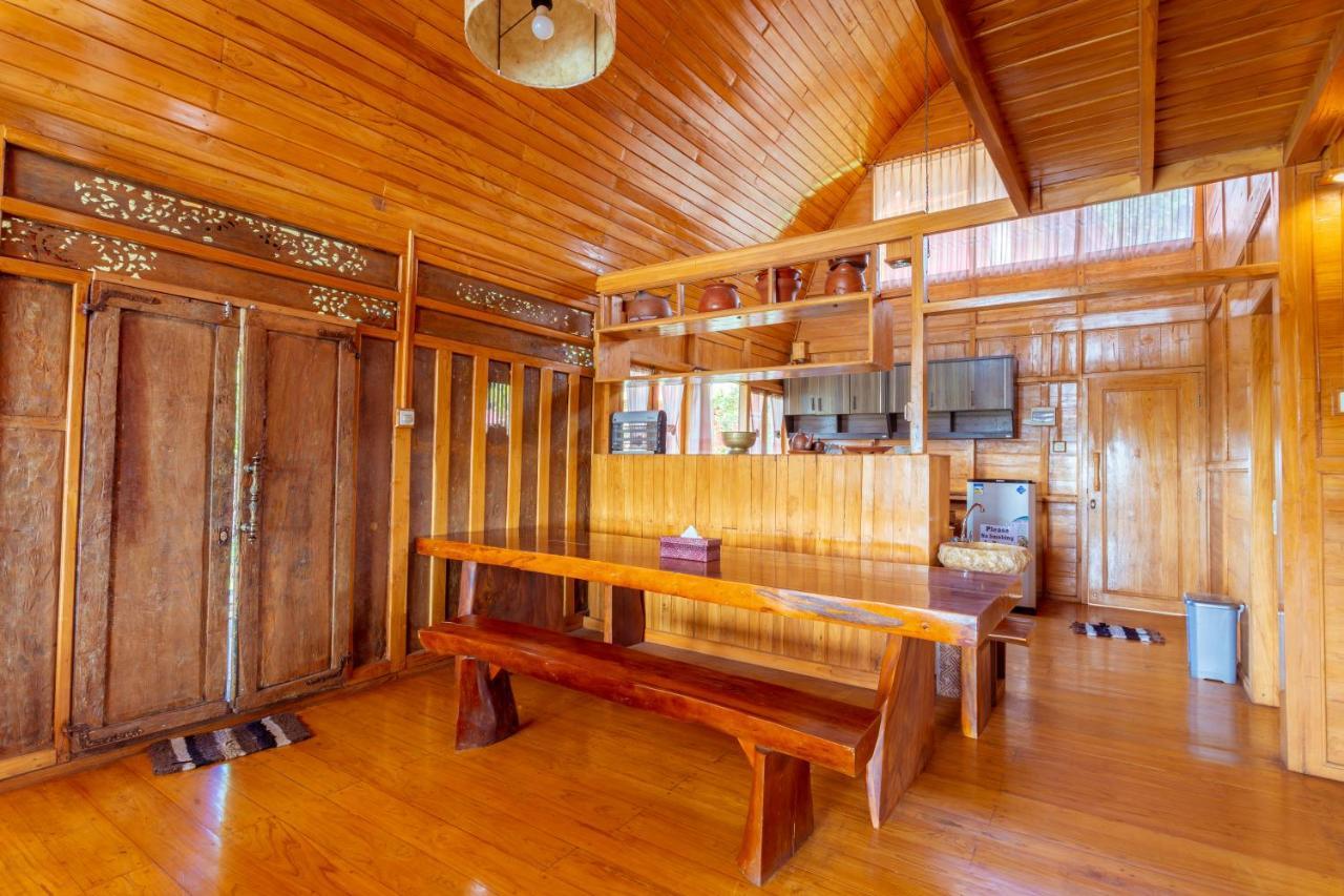 Villa Gajah Mas Baturiti Exteriör bild