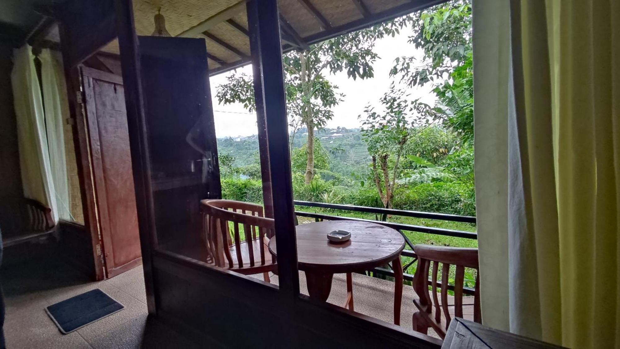 Villa Gajah Mas Baturiti Exteriör bild